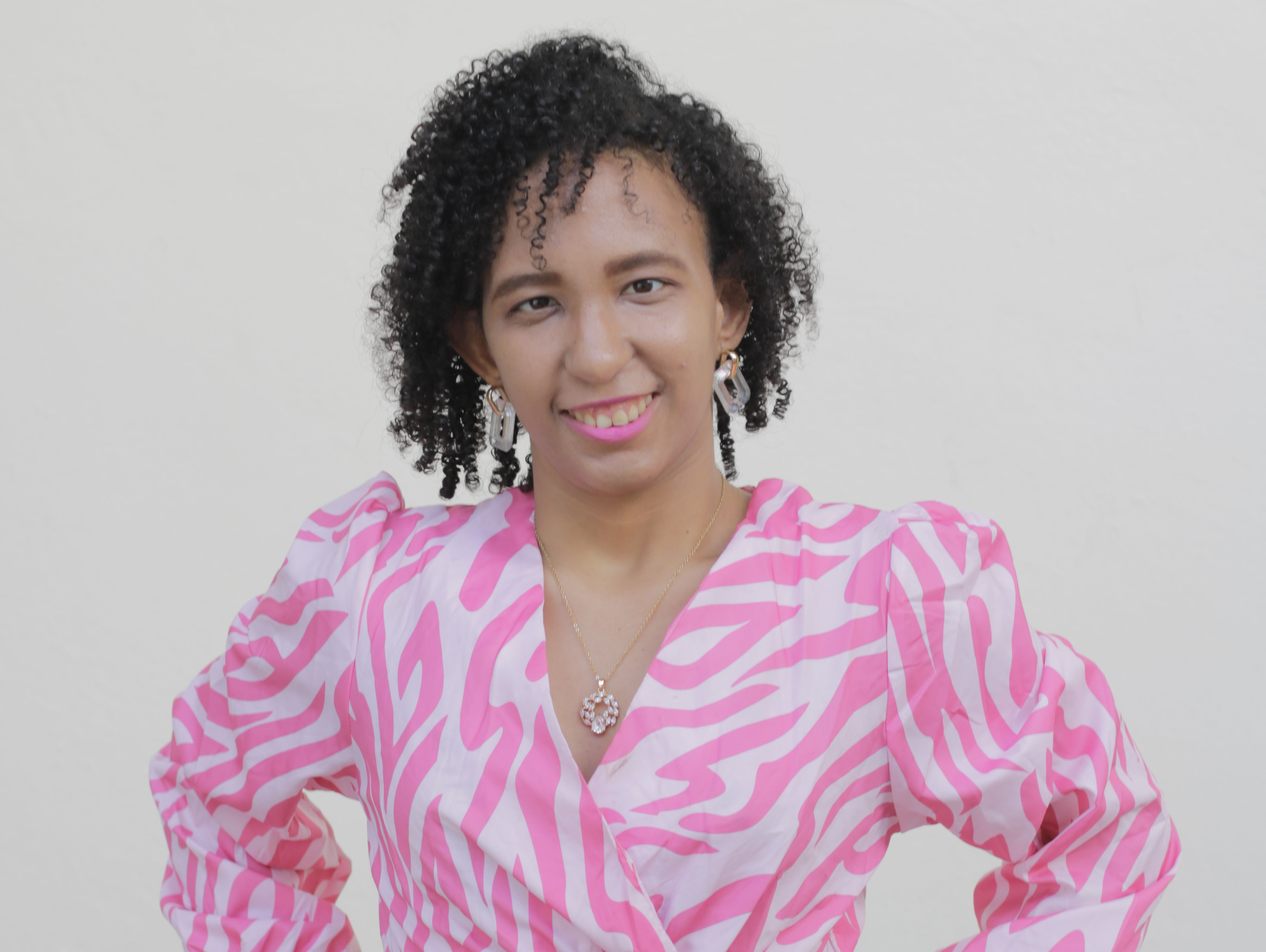 MILAGROS MOLINA